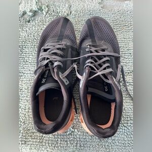 Womens Black and Gray Athletic Shoes